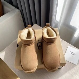 UGG Classic Ultra Mini Boots chestnut